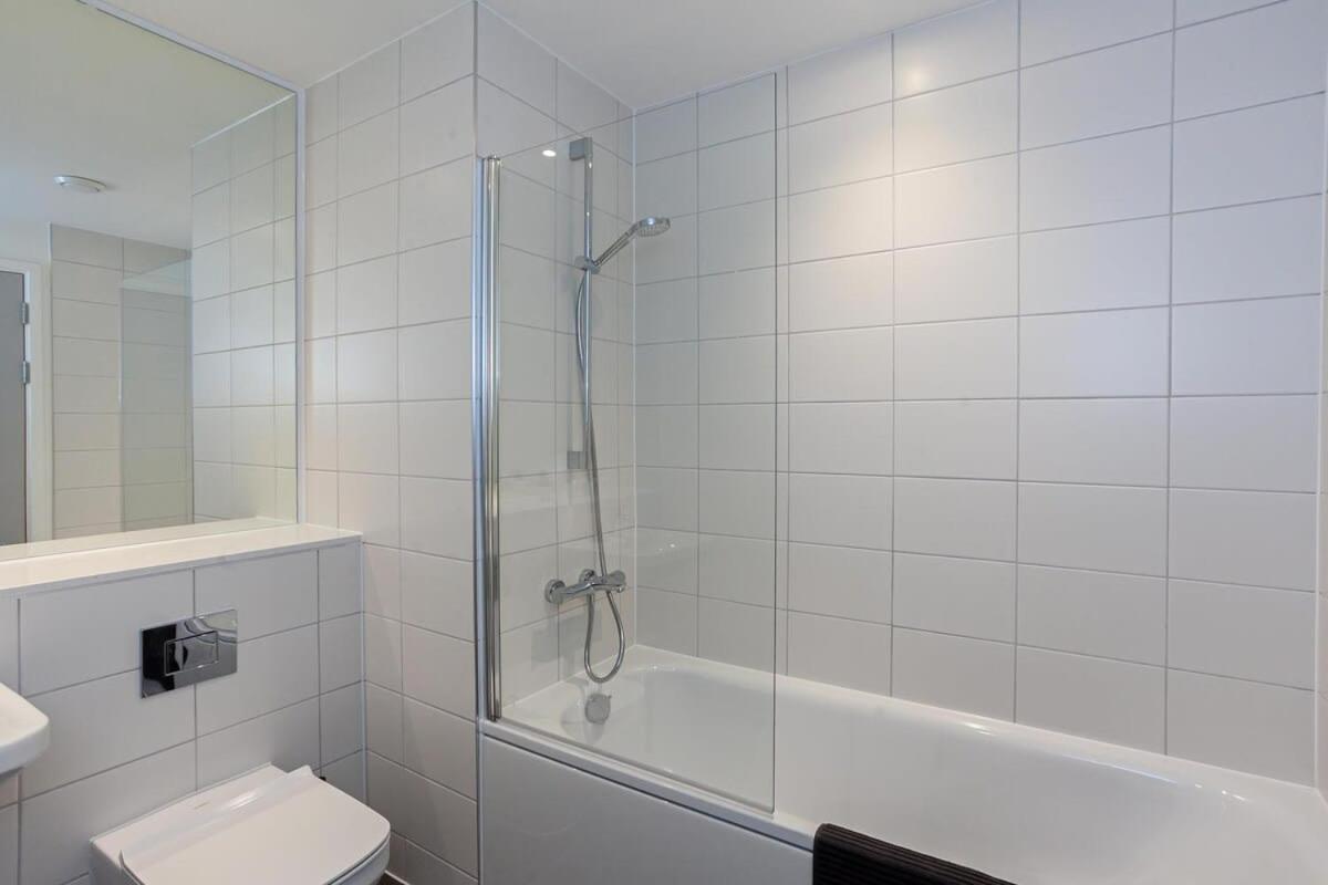 Spacious 2 Bed Apartment In Central Manchester Dış mekan fotoğraf
