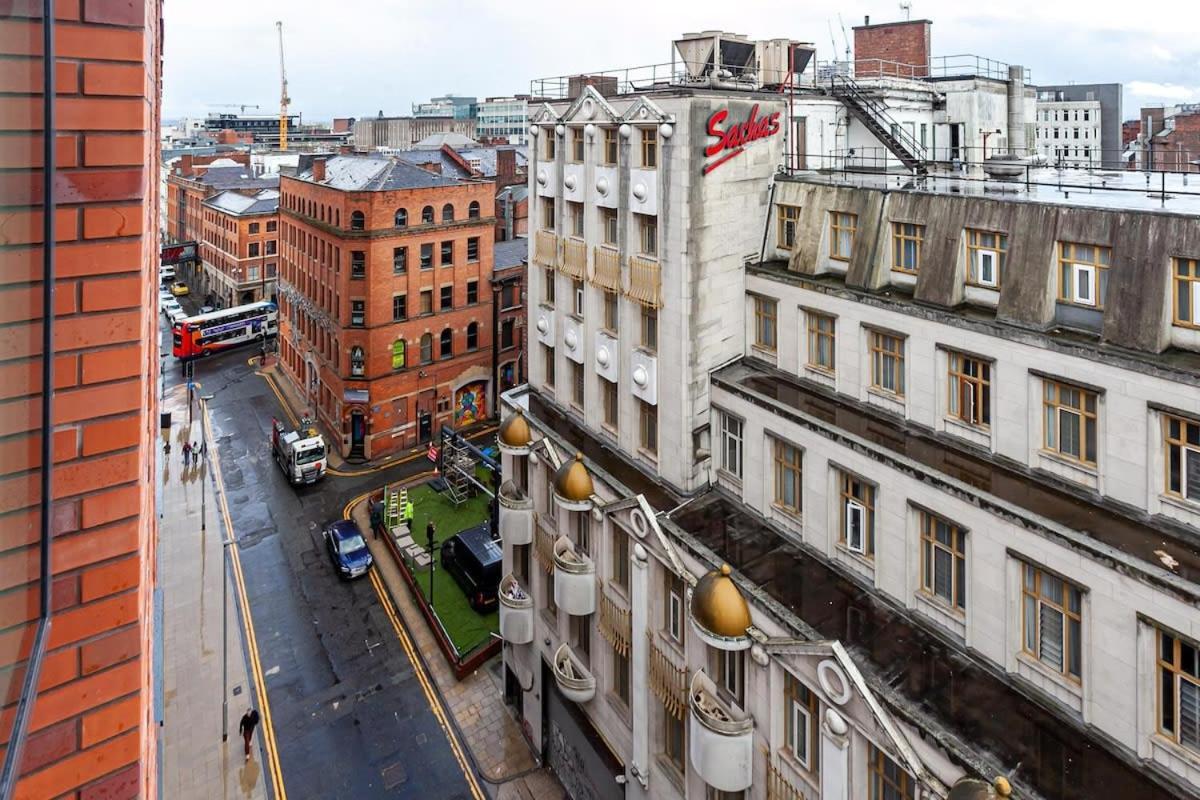 Spacious 2 Bed Apartment In Central Manchester Dış mekan fotoğraf