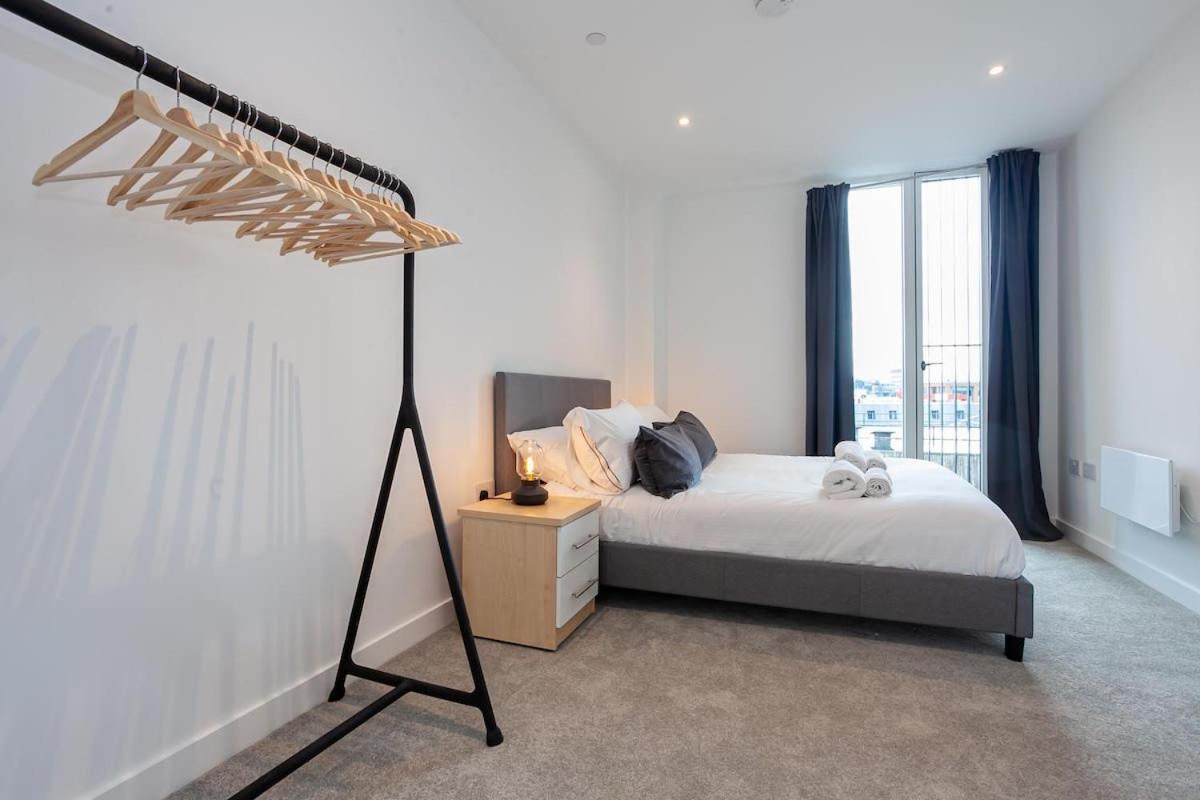 Spacious 2 Bed Apartment In Central Manchester Dış mekan fotoğraf