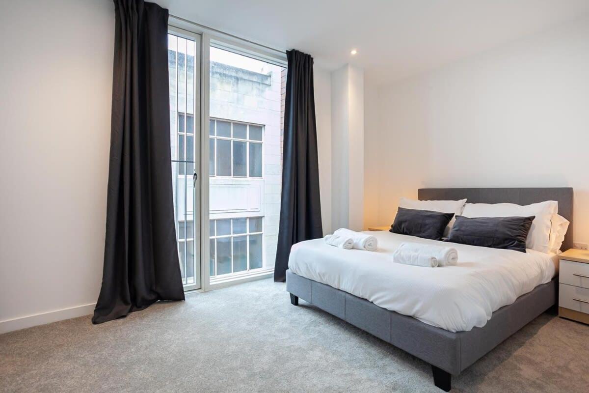 Spacious 2 Bed Apartment In Central Manchester Dış mekan fotoğraf